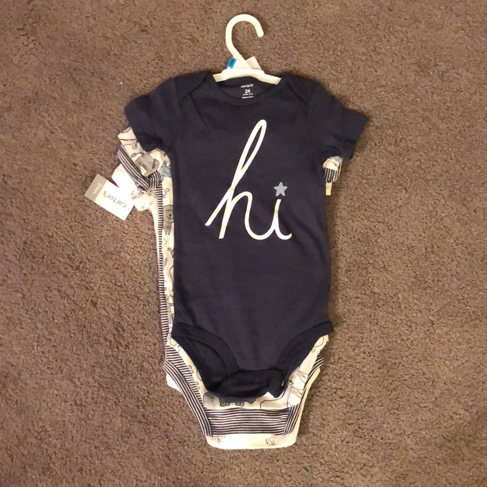 Carter’s set of 5 onesies / bodysuits Boy 24 month